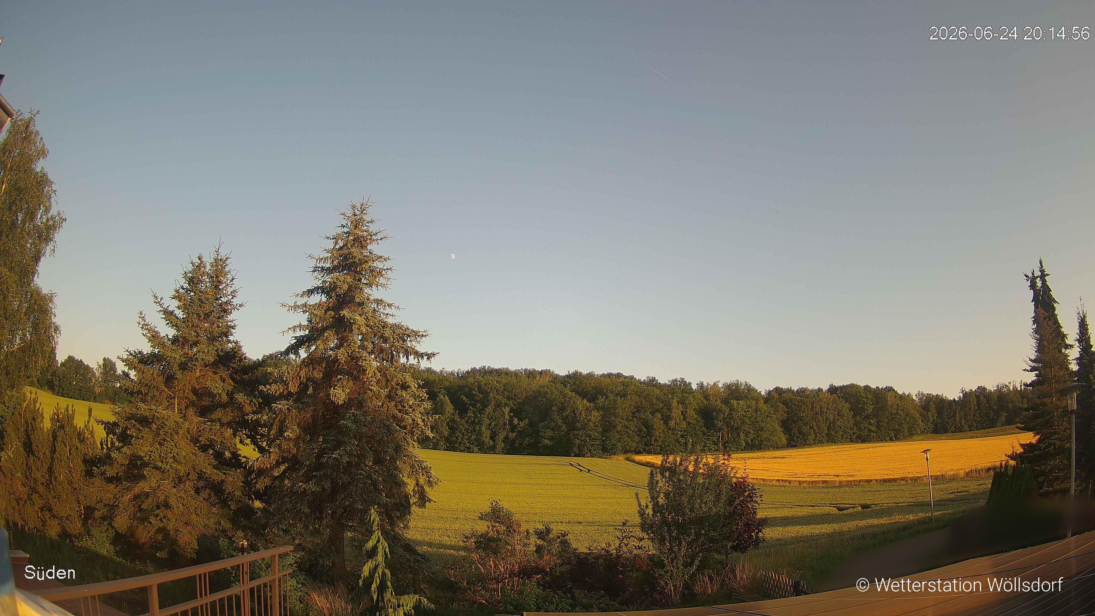 Blick von Wöllsdorf in Richtung Süden auf den Höhenzug des Pfaffenberges