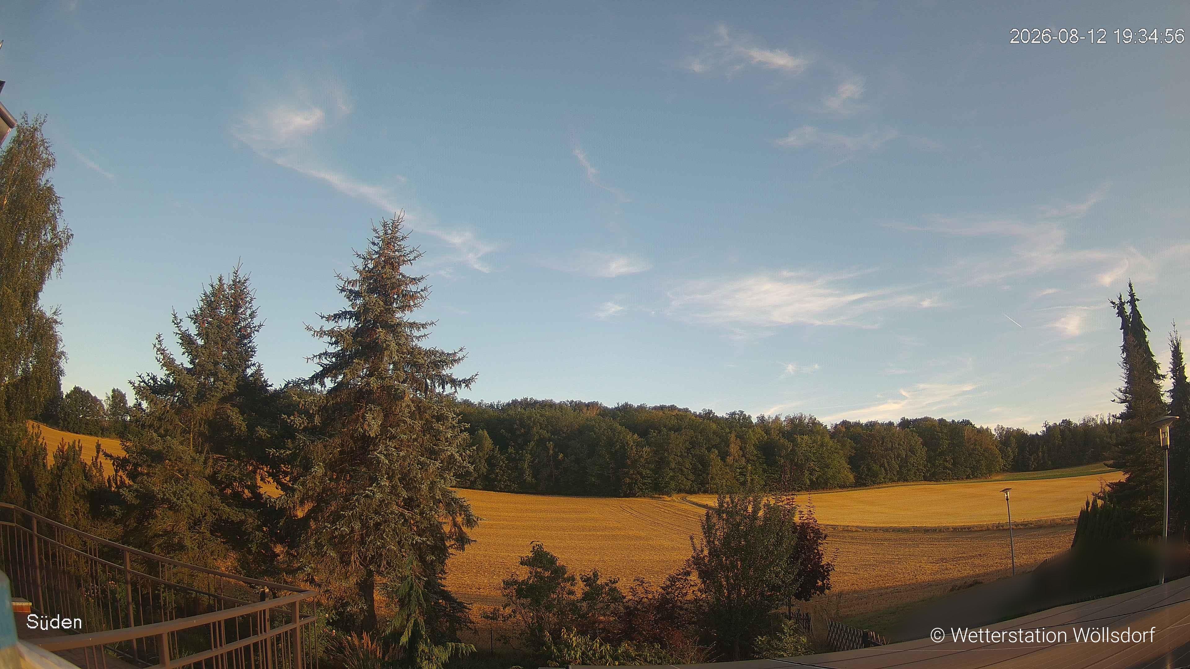 Blick von Wöllsdorf in Richtung Süden auf den Höhenzug des Pfaffenberges